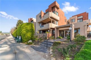 7826 Topanga Canyon Blvd 308, Canoga Park, CA 91304