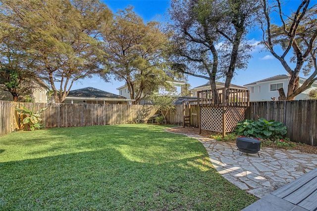 3367 NE 3rd Dr, Homestead, FL 33033