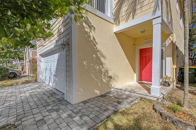 3367 NE 3rd Dr, Homestead, FL 33033