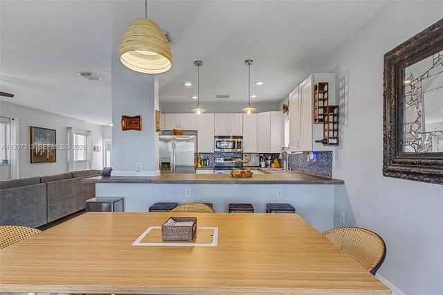 3367 NE 3rd Dr, Homestead, FL 33033