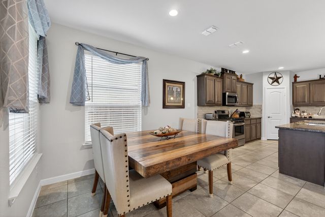 1128 Twin Brooks Lane, Fort Worth, TX 76177