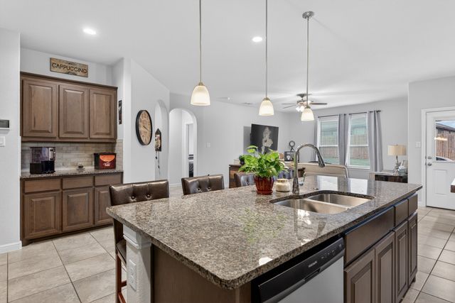 1128 Twin Brooks Lane, Fort Worth, TX 76177