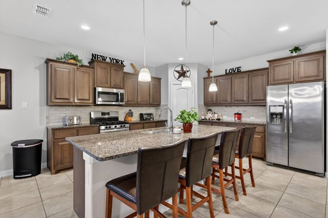 1128 Twin Brooks Lane, Fort Worth, TX 76177