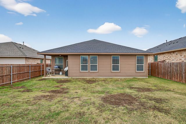 1128 Twin Brooks Lane, Fort Worth, TX 76177