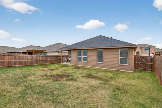 1128 Twin Brooks Lane, Fort Worth, TX 76177