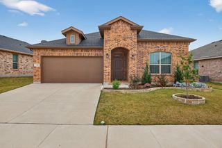 1128 Twin Brooks Lane, Fort Worth, TX 76177