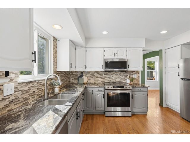 1264 Mcintosh Ave, Broomfield, CO 80020