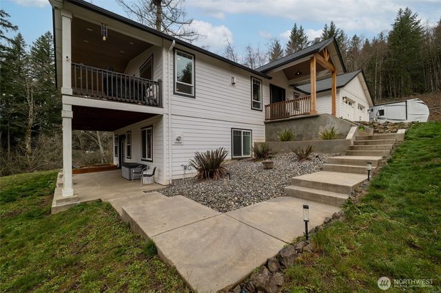 1720 Bodine Extension Road, Kelso, WA 98626