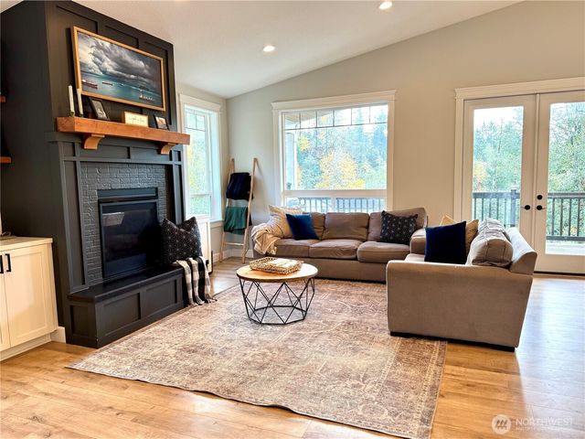 1720 Bodine Extension Road, Kelso, WA 98626