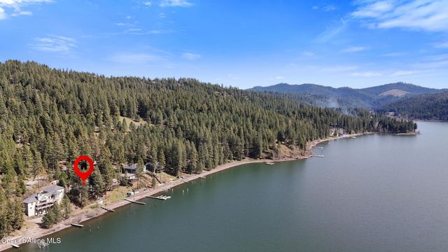 428 E Beachhouse LN, Harrison, ID 83833