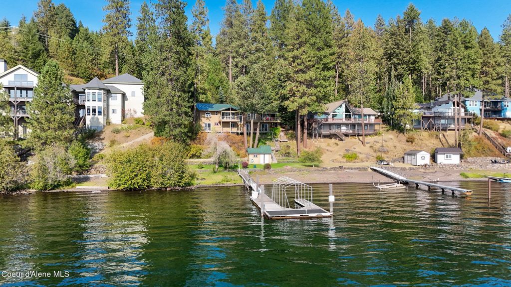 428 E Beachhouse LN, Harrison, ID 83833 photo 2