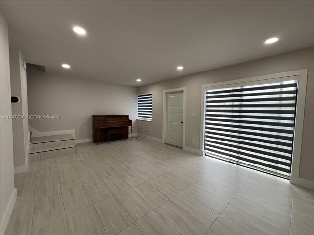 3826 SW 107th Ave 2-2, Miami, FL 33165