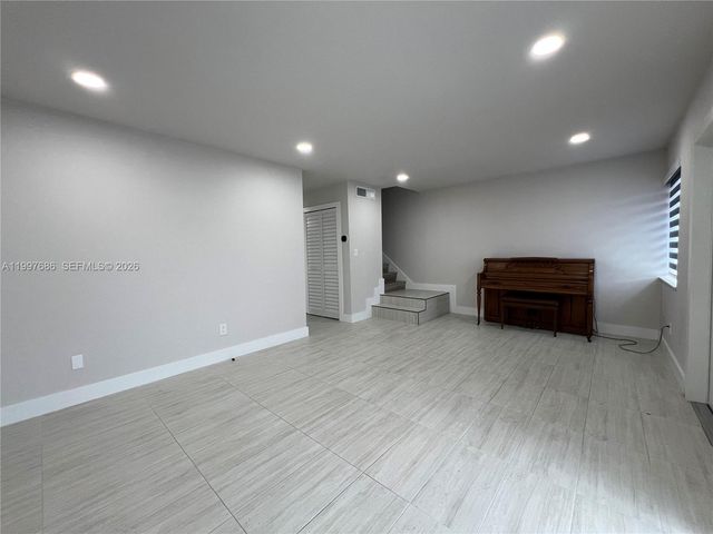3826 SW 107th Ave 2-2, Miami, FL 33165