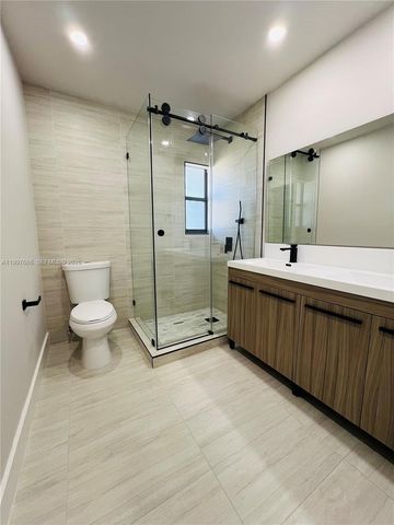 3826 SW 107th Ave 2-2, Miami, FL 33165