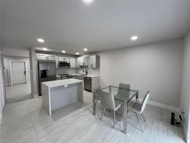 3826 SW 107th Ave 2-2, Miami, FL 33165
