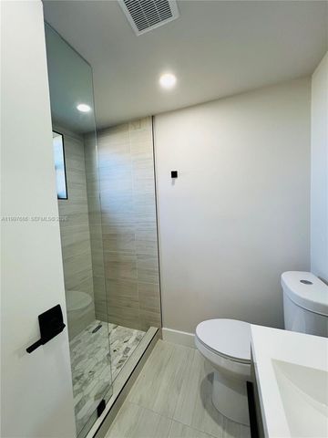 3826 SW 107th Ave 2-2, Miami, FL 33165