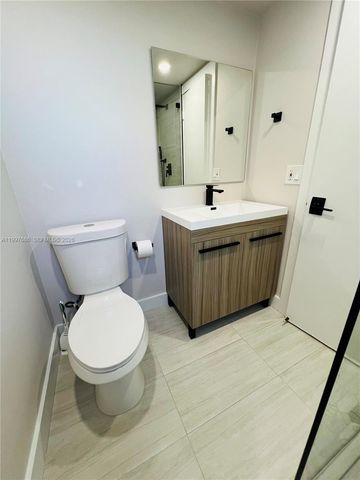 3826 SW 107th Ave 2-2, Miami, FL 33165
