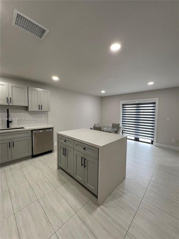 3826 SW 107th Ave 2-2, Miami, FL 33165
