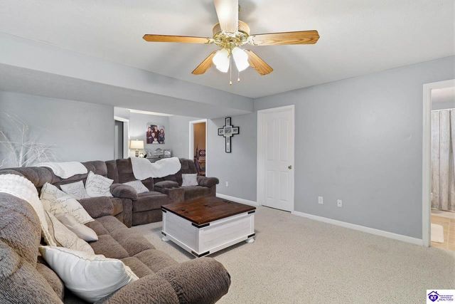 1230 Ranch Road, Vine Grove, KY 40175