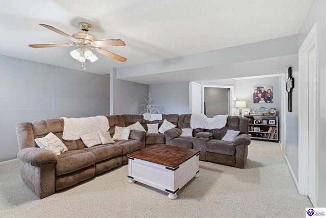 1230 Ranch Road, Vine Grove, KY 40175