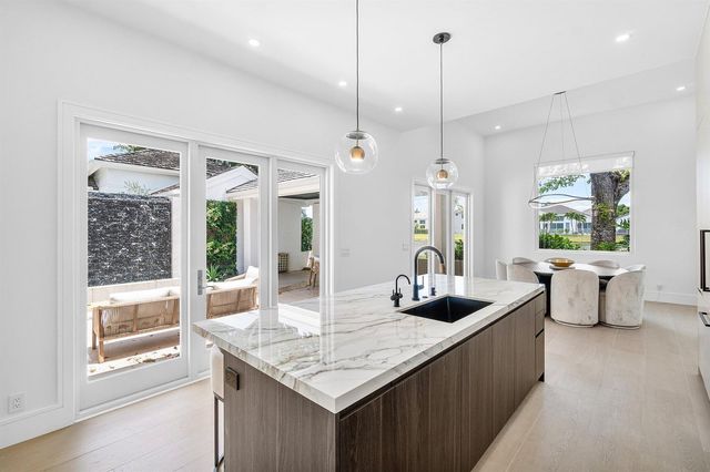 5768 NW 39th Avenue, Boca Raton, FL 33496