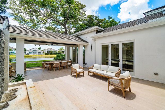 5768 NW 39th Avenue, Boca Raton, FL 33496