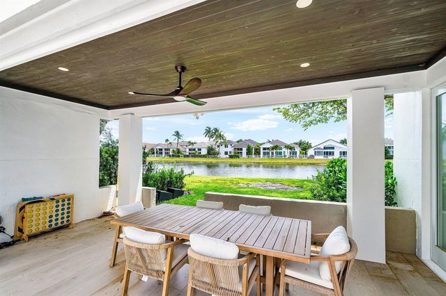 5768 NW 39th Avenue, Boca Raton, FL 33496