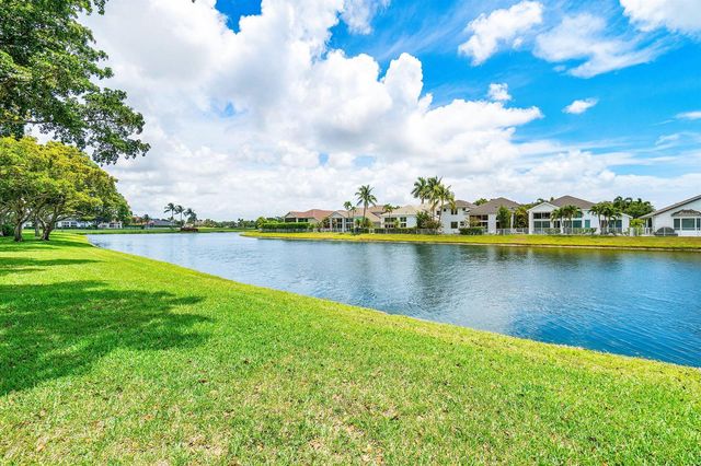 5768 NW 39th Avenue, Boca Raton, FL 33496
