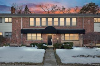 25749 Woodward Avenue 206, Royal Oak, MI 48067