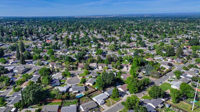 8037 Ruthwood Way, Orangevale, CA 95662