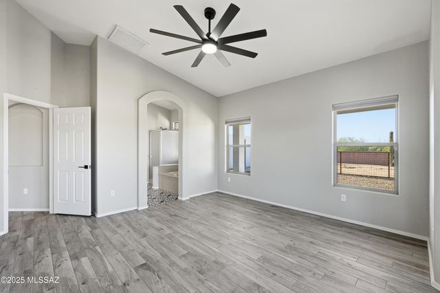 17821 S Golden Valley Drive, Sahuarita, AZ 85629