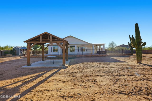 17821 S Golden Valley Drive, Sahuarita, AZ 85629