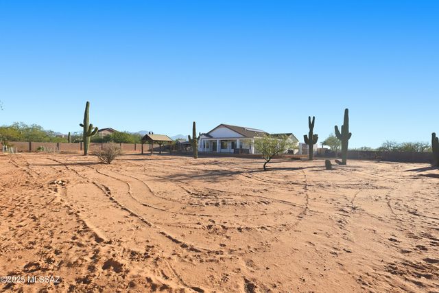 17821 S Golden Valley Drive, Sahuarita, AZ 85629