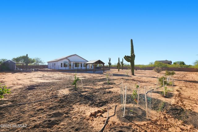 17821 S Golden Valley Drive, Sahuarita, AZ 85629