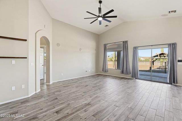 17821 S Golden Valley Drive, Sahuarita, AZ 85629