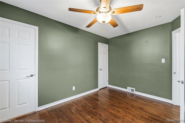 28812 Boston Street, Saint Clair Shores, MI 48081