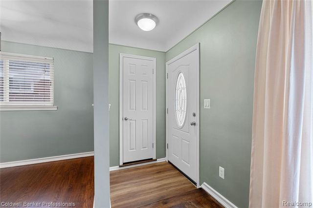 28812 Boston Street, Saint Clair Shores, MI 48081