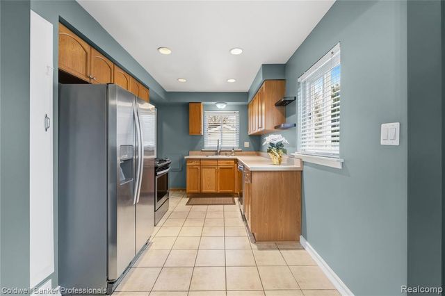 28812 Boston Street, Saint Clair Shores, MI 48081