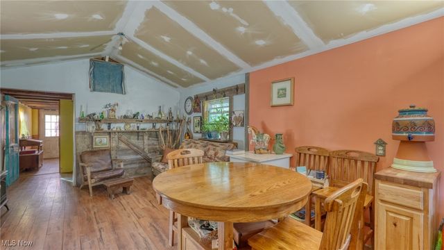 60040 Bliss Road, New Concord, OH 43762