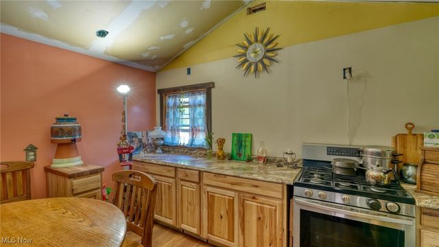 60040 Bliss Road, New Concord, OH 43762