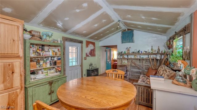 60040 Bliss Road, New Concord, OH 43762