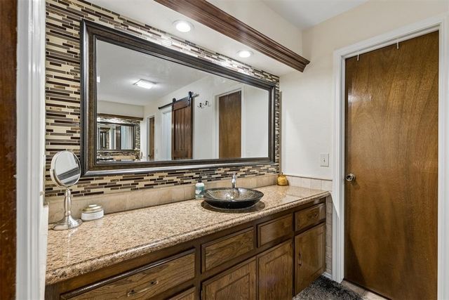 6913 Briarcreek Drive, Oklahoma City, OK 73162