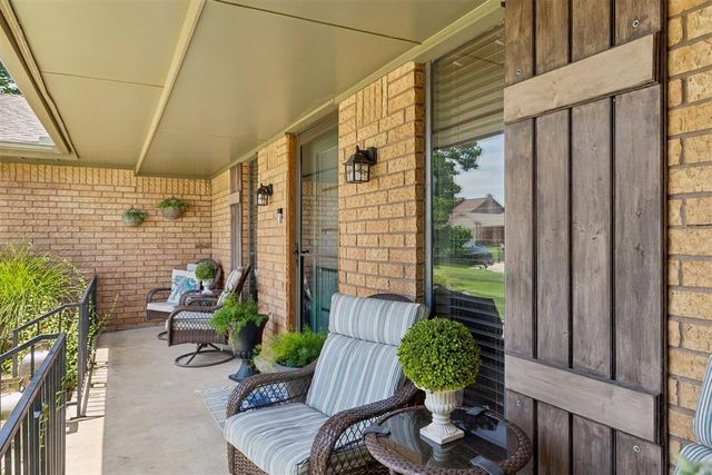 6913 Briarcreek Drive, Oklahoma City, OK 73162