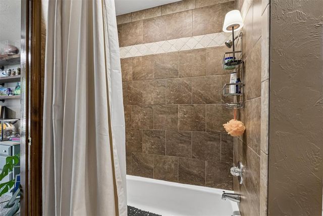 6913 Briarcreek Drive, Oklahoma City, OK 73162