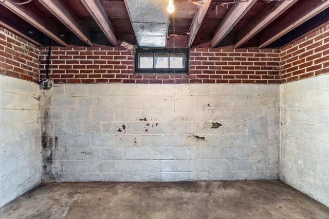 346 Mckinley Avenue, Eau Claire, WI 54701