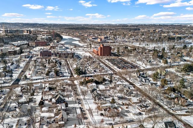 346 Mckinley Avenue, Eau Claire, WI 54701