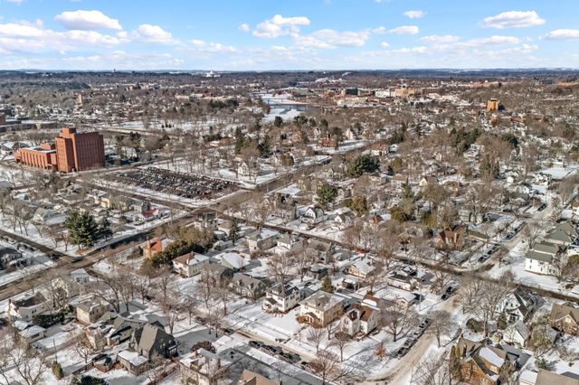 346 Mckinley Avenue, Eau Claire, WI 54701