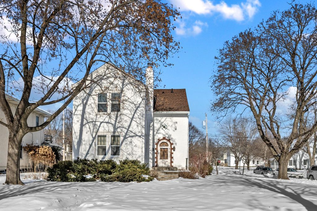 346 Mckinley Avenue, Eau Claire, WI 54701