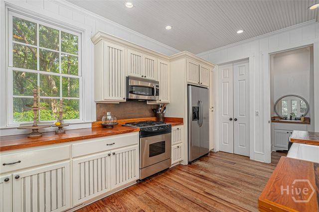 367 Ogeechee Lane, Richmond Hill, GA 31324