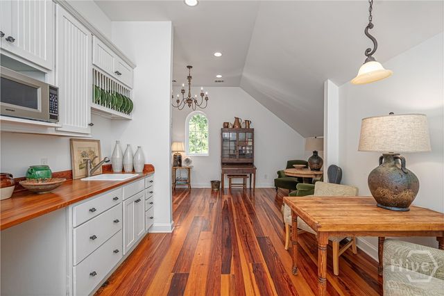 367 Ogeechee Lane, Richmond Hill, GA 31324